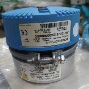 siemens sipart ps2 electropneumatic positioner used for controlling industrial pneumatic actuators.