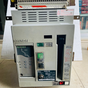 Hyundai Hian 08 air circuit breaker