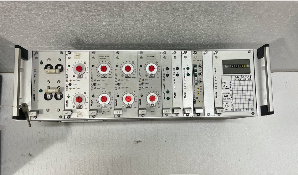 mak / caterpillar 1.00.7 36.21.00 29 pcb card rack and motor control panel